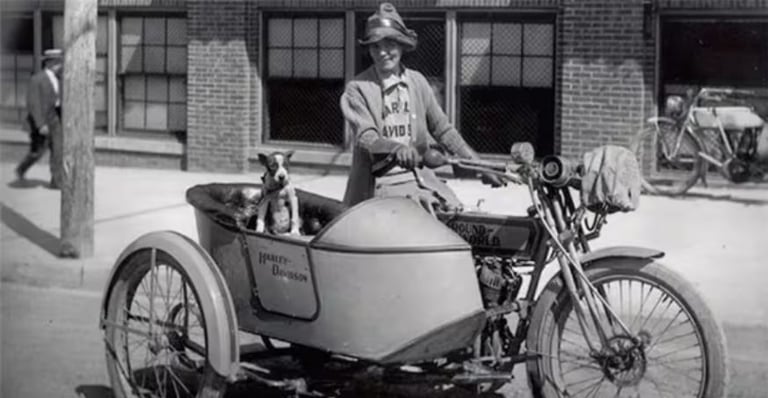 Miss Della Crewe
