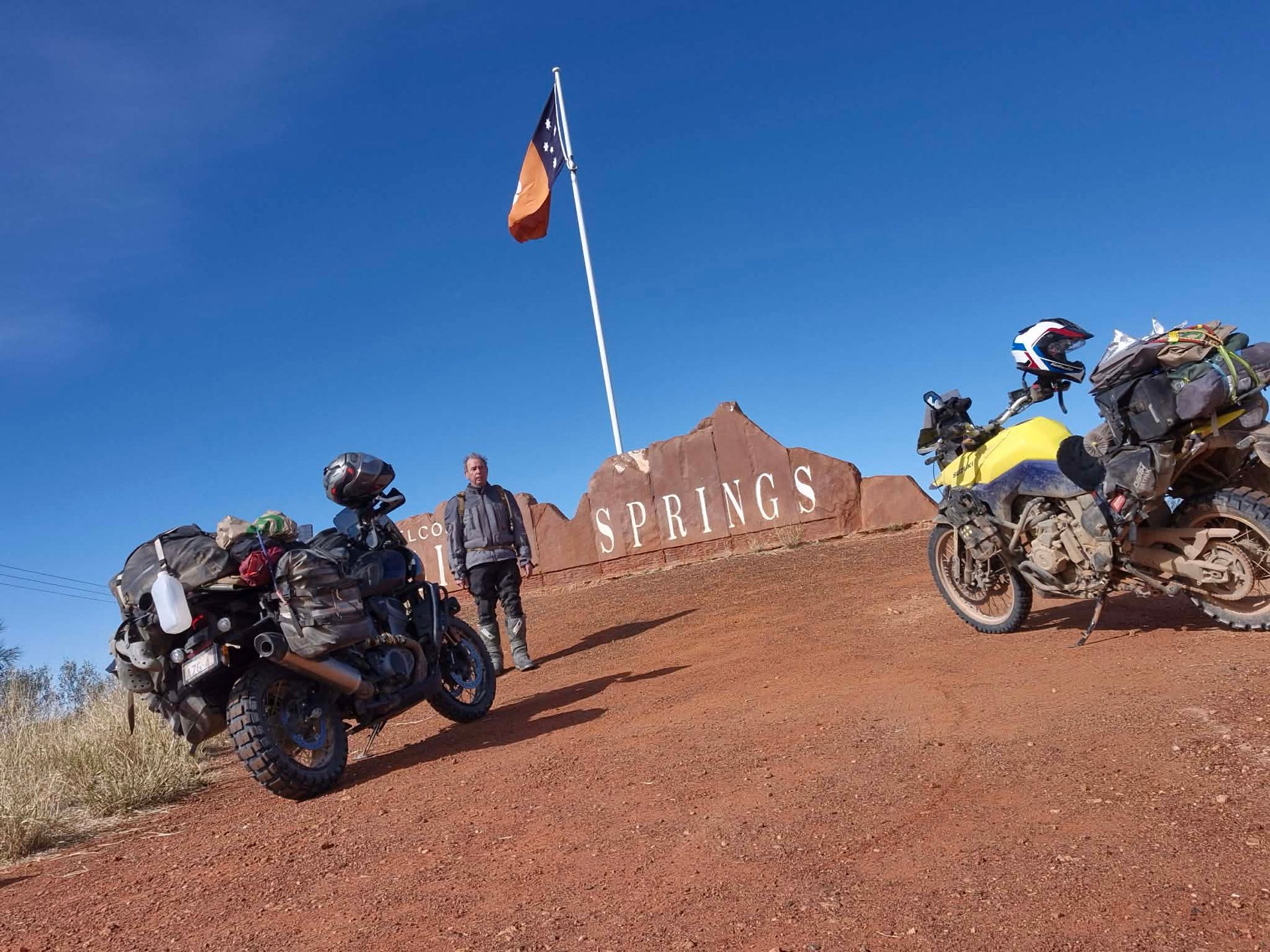 8,200km Across the Outback